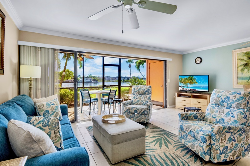 PHOTO - Family Room 5